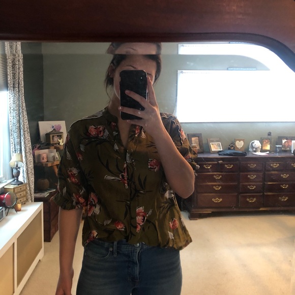 XS Vineet Bahl floral button down - Picture 3 of 9